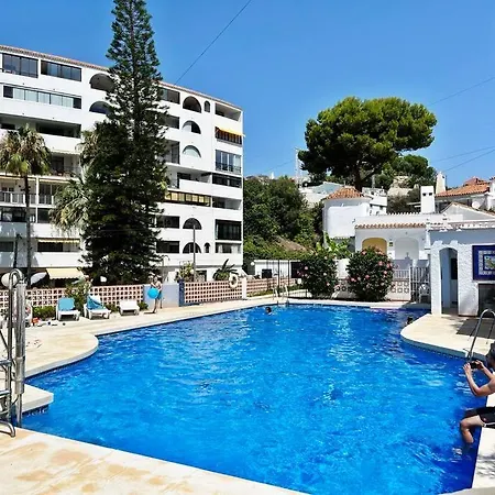 Coqueta Y Luminosa Casa Independiente *