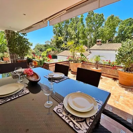 Coqueta Y Luminosa Casa Independiente * Fuengirola